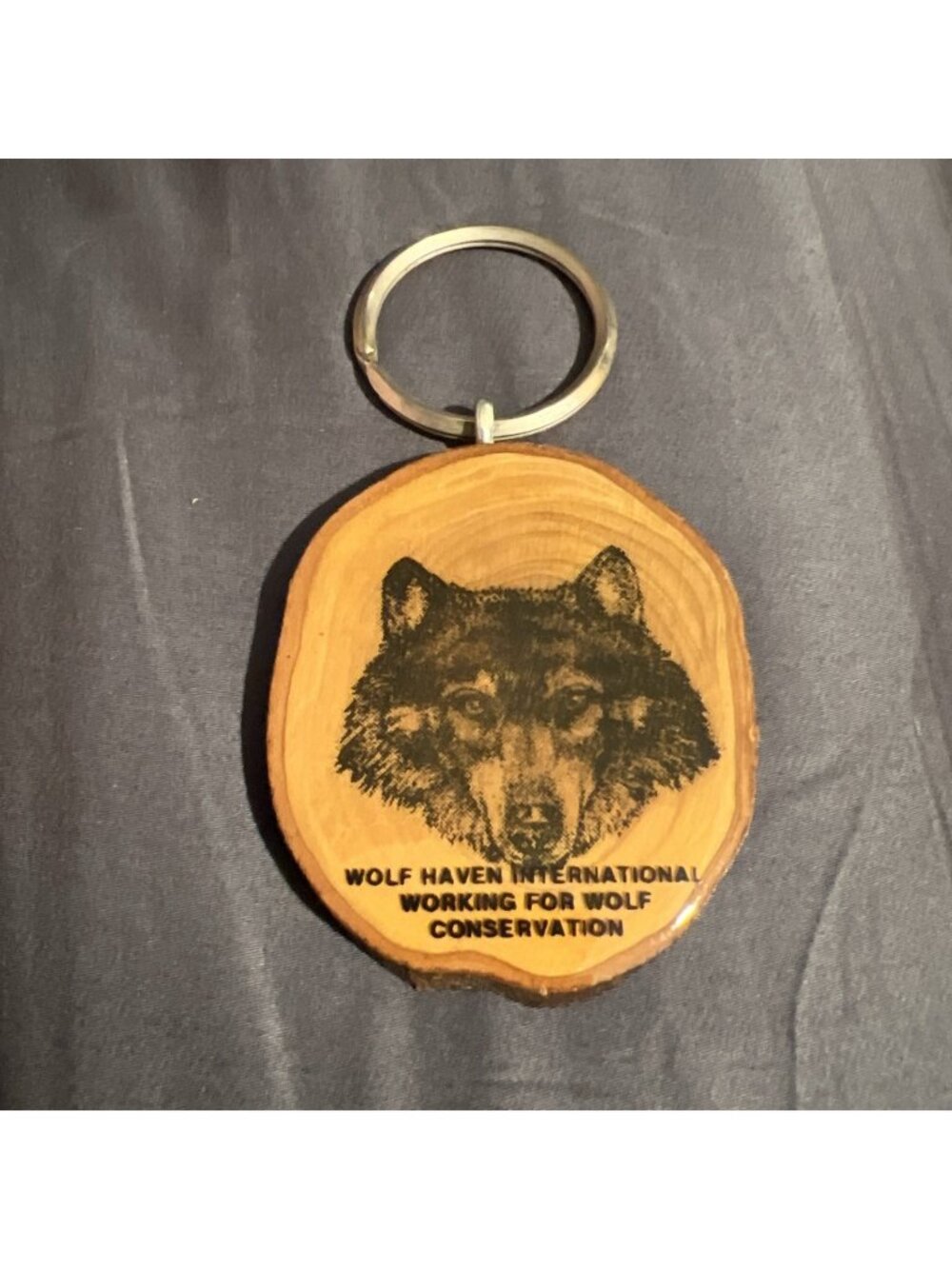 Vtg Wolf Haven International Conservation Natural Slab Engraved Key Chain 4.5 T